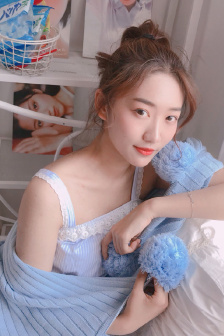 明星专题：童自荣